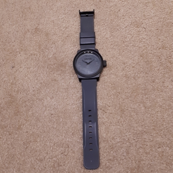 Kenneth Cole Reaction - Picture 2 of 3